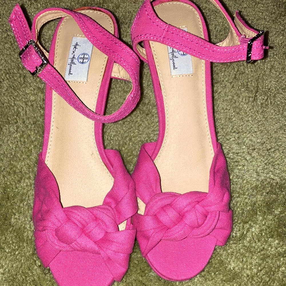 pink hot in holywood wedges